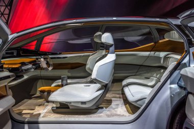 Frankfurt, Almanya - Eylül 2019: gümüş Audi Ai:Me - Aime E-Tron, elektrikli otomobil konsept çalışması, Iaa International Motor Show Auto Exhibtion