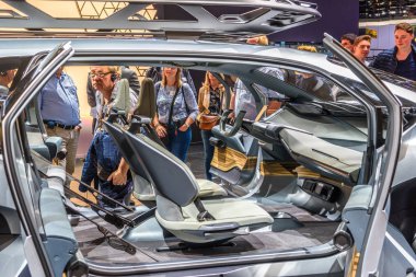 Frankfurt, Almanya - Eylül 2019: beyaz elektrikli Audi Pb18 E-Tron konsept coupe araba, Iaa Uluslararası Motor Show Otomatik Exhibtion