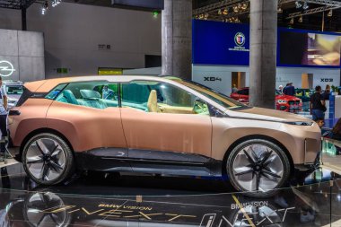 Frankfurt, Almanya - Eylül 2019: pembe kum Bmw Inext Concept elektrikli otomobil, Iaa International Motor Show Auto Exhibtion