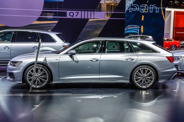 FRANKFURT, GERMANY - SEPT 2019: silver gray AUDI A6 AVANT C8 50 TDI QUATTRO estate wagon combi family car, IAA International Motor Show Auto Exhibtion — Stock Photo, Image