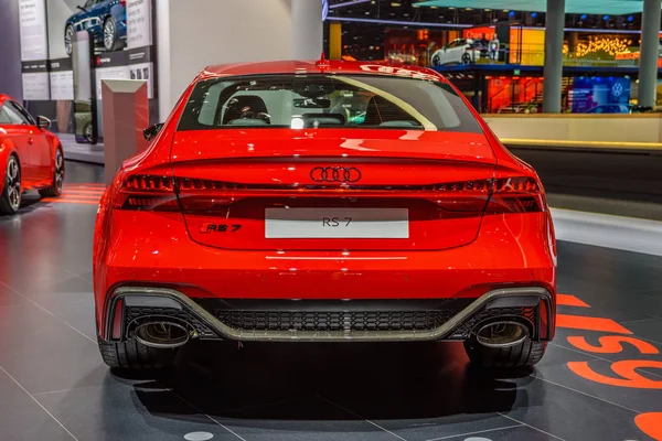 FRANKFURT, ALEMANHA - SEPT 2019: vermelho AUDI RS7 A7 4K8 sedan, IAA International Motor Show Auto Exhibtion — Fotografia de Stock