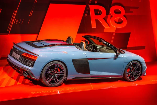 FRANKFURT, ALLEMAGNE - SEPT 2019 : bleu ciel AUDI R8 V10 TYPE 4S PERFORMANCE QUATTRO, IAA Salon International de l'Auto Exposition — Photo