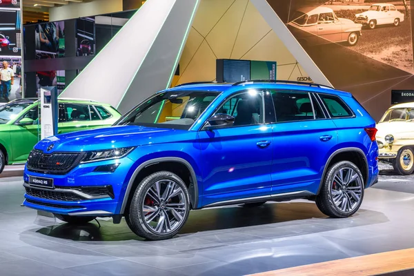 FRANKFURT, JERMANY - SEPT 2019: blue SKODA KODIAQ SUV, IAA International Motor Show Auto Exhibtion — Stok Foto