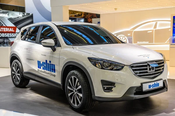 FRANKFURT, GERMANY - SEPT 2019: white MAZDA CX-5 KE U-Shin electric SUV, IAA International Motor Show Auto Exhibtion — Stockfoto