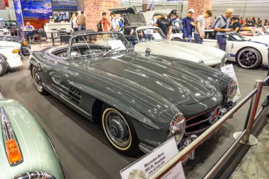 Frankfurt, Almanya - Eylül 2019: gri Mercedes-Benz 300 Sl coupe 1954, Iaa Uluslararası Otomobil Fuarı Otomobil Fuarı