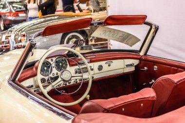 Frankfurt, Almanya - Eylül 2019: Mercedes-Benz 190 Sl 1957 1963 Cabrio Roadster, Iaa International Motor Show Auto Exhibtion
