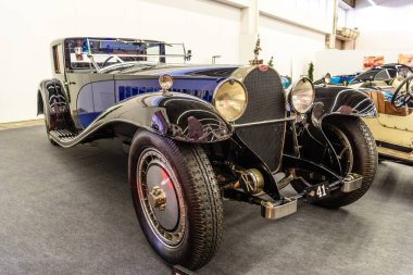 Frankfurt, Almanya - Eylül 2019: siyah mavi Bugatti Royale Tipi 41 coupe 1927 1933, Iaa Uluslararası Otomobil Fuarı Otomobil Fuarı