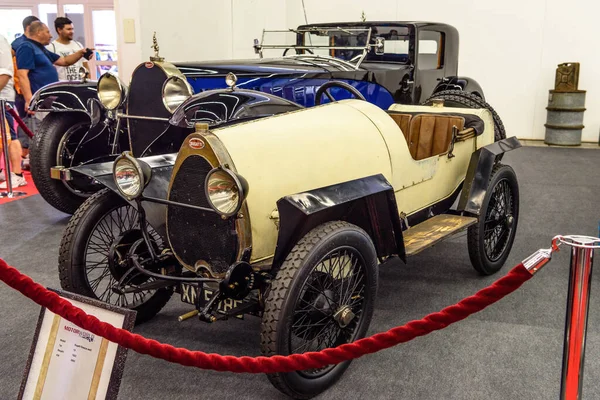 FRANKFURT, GERMANY - SEPT 2019: white ivory beige BUGATTI BRESCIA TYPE 13 cabrio roadster 1920 1923, IAA International Motor Show Auto Exhibtion — ストック写真