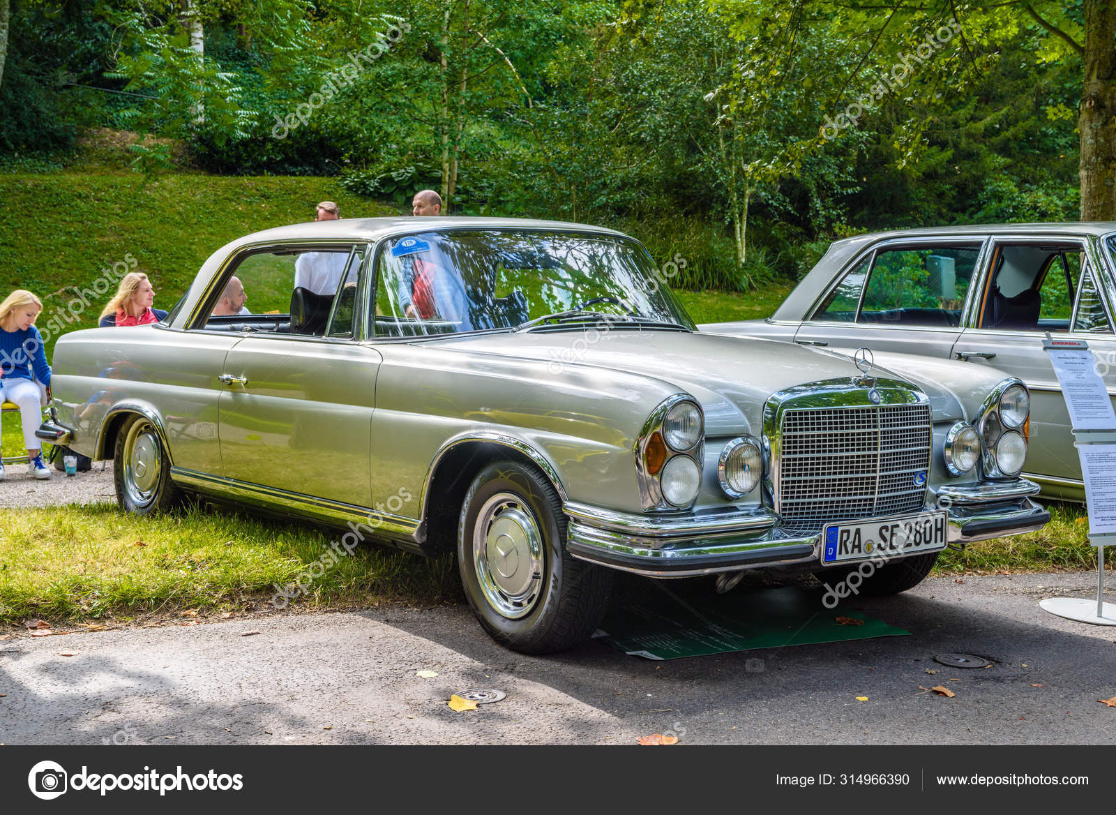 Baden Baden Germany July 19 Silver Gray Mercedes Benz W111 280se 280 Se Coupe 1961 1971 Oldtimer Meeting In Kurpark Stock Editorial Photo C Eagle2308