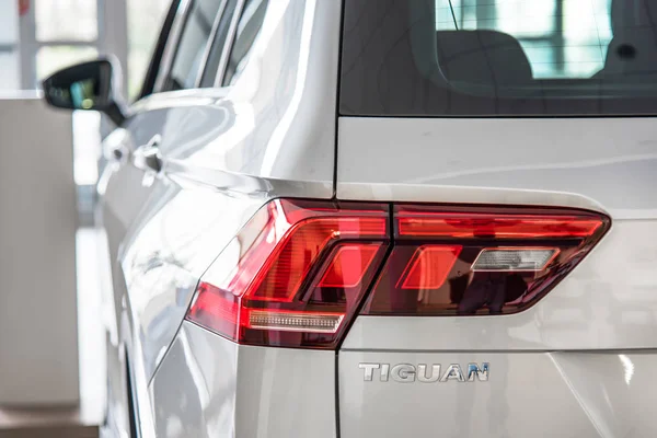 Novokuznetsk Russia September 2017 Volkswagen Tiguan Back View Dealership Volkswagen — Stock Photo, Image