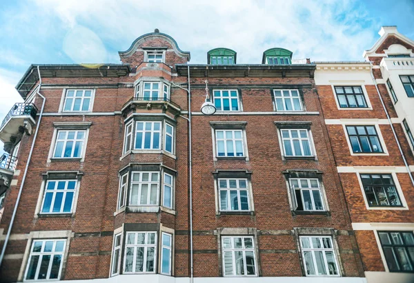 Baixo Ângulo Visão Bela Arquitetura Céu Nublado Copenhagen Denmark — Fotografia de Stock