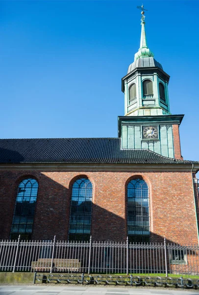 Low Angle View Beautiful Church Clock Spire Copenhagen Denmark — Free Stock Photo