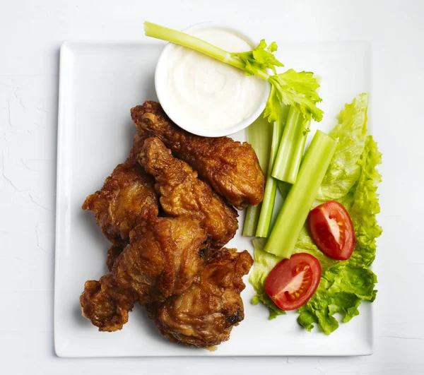 Fried Chicken Drumsticks Vegetables Top View — Stock Photo, Image