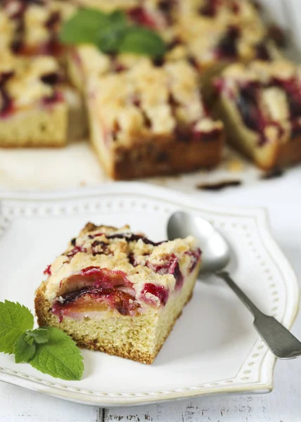 Hausgemachte Leckere Pflaumenkuchen — Stockfoto