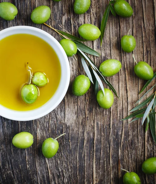 Fresh Green Olives Leaves Olive Oil Wooden Background Copy Space — Stock Photo, Image