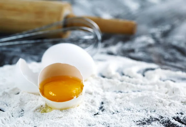 Eieren Meel Voor Het Bakken — Stockfoto