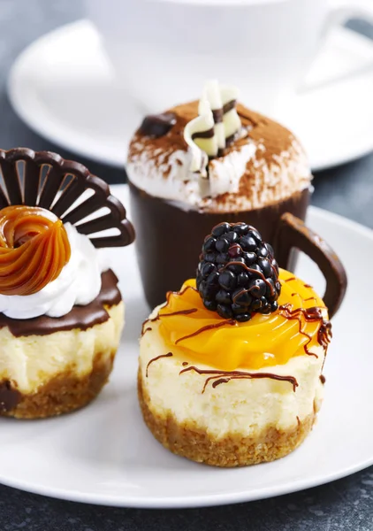 Small Pastries Mango Cheesecake Classic Cheesecake Coffee Mousse Chocolate Cup — Stock Photo, Image