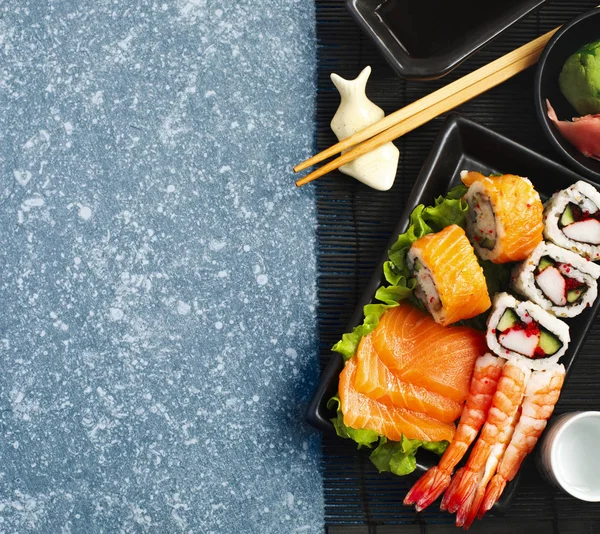Set Sushi Sashimi Diferente Sushi Rollos Vista Superior —  Fotos de Stock