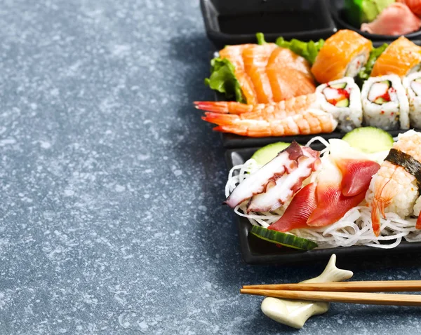 Sushi Set Různé Sashimi Sushi Rohlíky — Stock fotografie