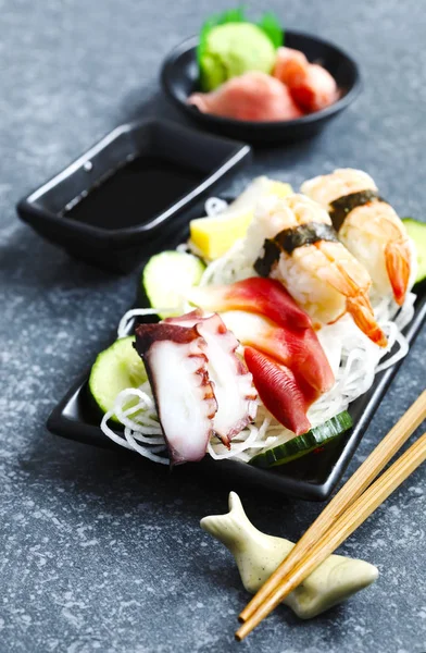 Sushi Set Různé Sashimi Sushi Rohlíky — Stock fotografie