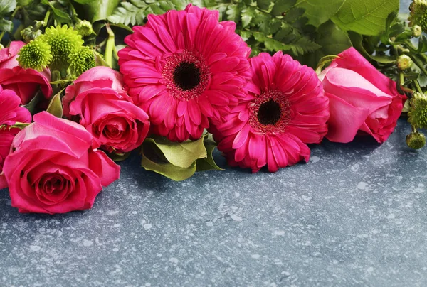 Hermosas Rosas Rosadas Gerberas —  Fotos de Stock