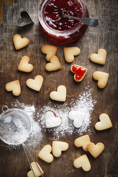 Μπισκότα Για Την Ημέρα Του Αγίου Βαλεντίνου Κάτοψη Σχήμα Καρδιάς — Φωτογραφία Αρχείου