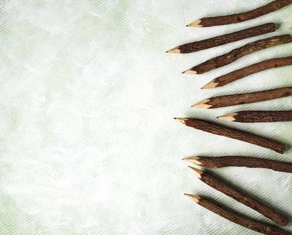 Uppsättning blyertspennor gjorda av äkta trä Tamarind träd, uppifrån — Stockfoto