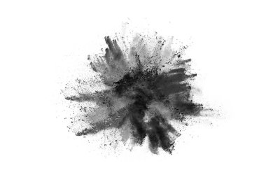 Beyaz zemin üzerinde kömür parçacıkları, beyaz zemin üzerine serpilmiş soyut toz, patlayan kara barutun dondurucu hareketi veya barut atmak.