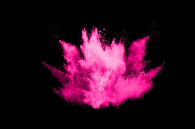 Siyah arka planda pembe toz patlaması. Renkli bulut. Renkli toz patlar. Boya Holi.