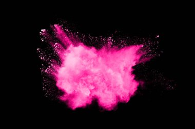 Siyah arka planda pembe toz patlaması. Renkli bulut. Renkli toz patlar. Boya Holi.