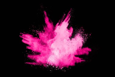 Siyah arka planda pembe toz patlaması. Renkli bulut. Renkli toz patlar. Boya Holi.