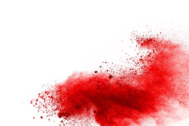 Beyaz arka planda izole edilmiş kırmızı barutun patlaması hareketsiz. Kırmızı toz bulutunun soyut tasarımı. Parçacık patlaması ekran koruyucusu, duvar kağıdı