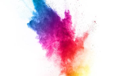 Soyut barut sıçramış arka plan. Beyaz arka planda renkli barut patlaması. Renkli bulut. Renkli toz patlar. Boya Holi.