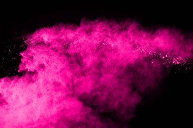 Siyah arka planda pembe toz patlaması. Renkli bulut. Renkli toz patlar. Boya Holi.