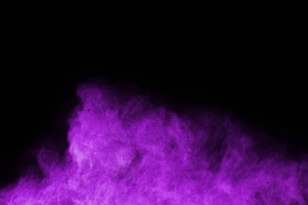 Movimiento Explosión Polvo Abstracto Congelado Púrpura Sobre Fondo Negro Detener —  Fotos de Stock