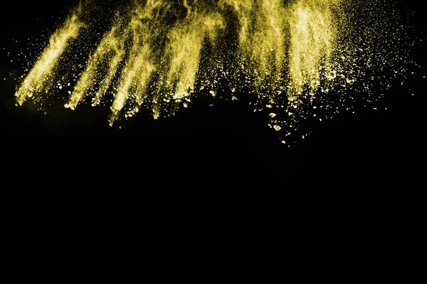 Zastavit Pohyb Žlutého Prachu Výbuch Izolované Černém Pozadí — Stock fotografie