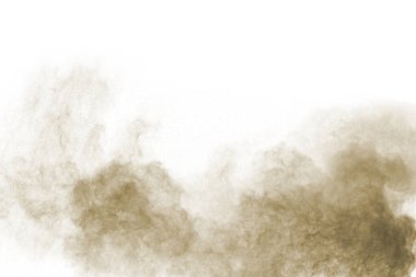 Beyaz arka planda kahverengi renkli toz patlaması. Renkli bulut. Renkli toz patlar. Boya Holi.