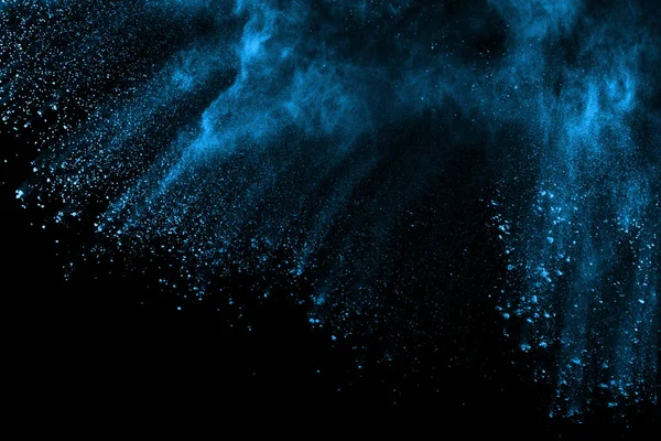蓝色粉末在黑色背景爆炸 五颜六色的灰尘爆炸了 油漆Holi — 图库照片