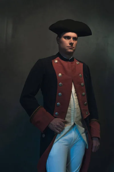 Şapkasını Ceket Ciddi Tarihsel Regency Adam — Stok fotoğraf