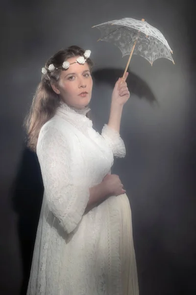 Historical Pregnant Brunette Woman White Dress Holding Umbrella — Stock Photo, Image