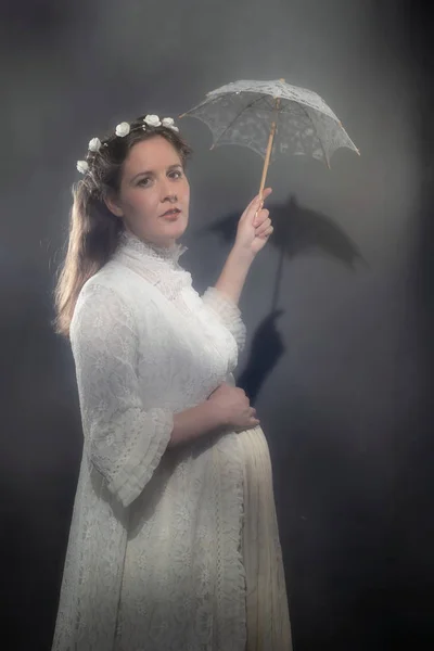 Historical Pregnant Brunette Woman White Dress Holding Umbrella — Stock Photo, Image