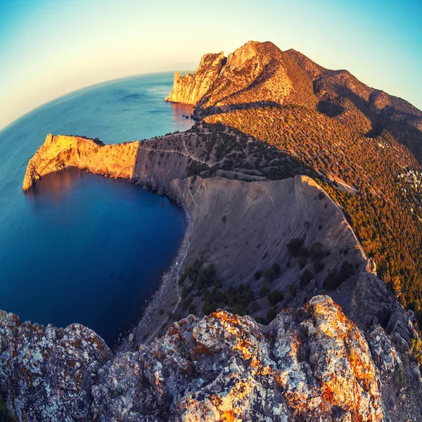 Paysage Montagne Mer Travers Lentille Oeil Poisson — Photo