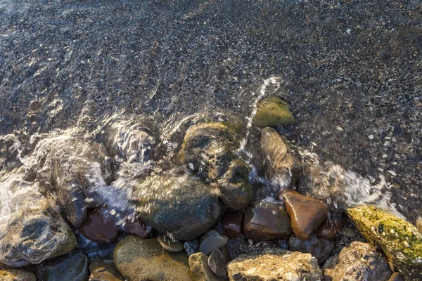 Schuimend Zee Kust Bij Het Strand Close — Stockfoto