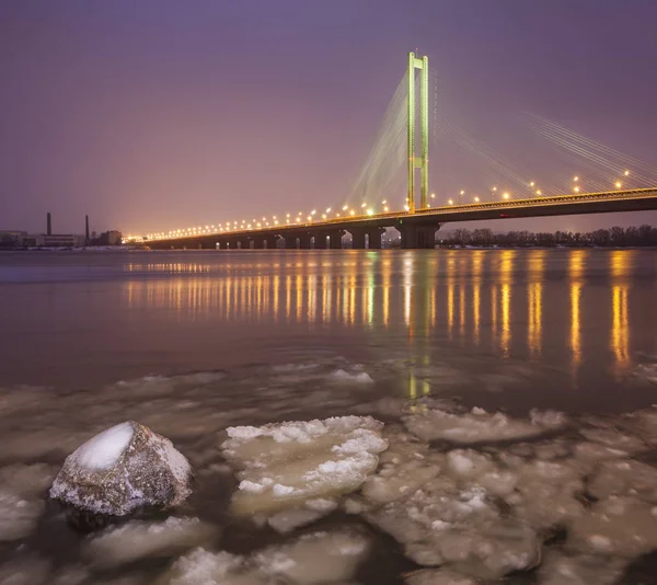Южный Мост Зимой Киева Украина — стоковое фото