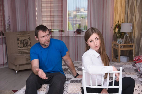 Family Conflict Portrait Father Daughter Family Relationships Problems Conflict Room — Stock Photo, Image