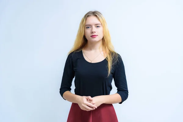 Konzeptporträt Eines Schönen Glücklichen Blonden Mädchens Auf Weißem Hintergrund Das — Stockfoto