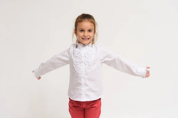 Retrato Una Linda Niña Sobre Fondo Blanco Niño Está Delante —  Fotos de Stock