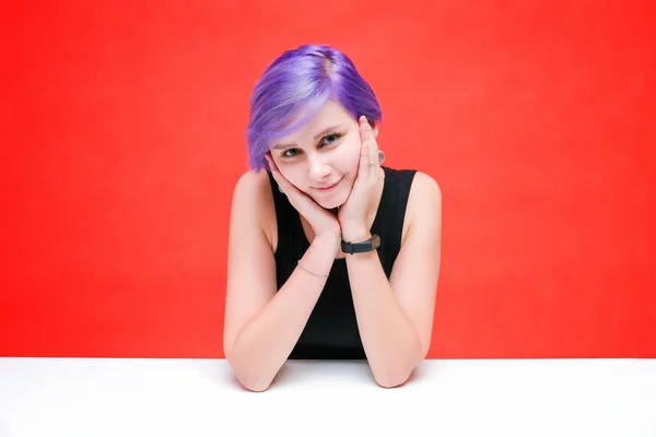 Talk Concept Portrait Beautiful Girl Purple Hair Red Background Sitting — Stock Photo, Image