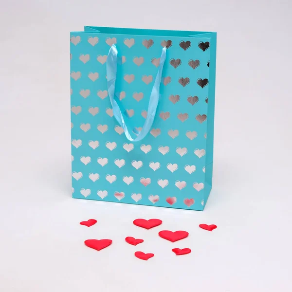 저장소에서 패키지에 컬러의 세인트 발렌타인 심장의 바탕에 사랑된 사람에 — 스톡 사진