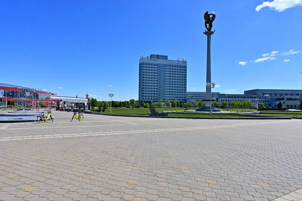 Mińsk Białoruś Maja 2020 Zdjęcie Budynków Pustym Placu Centrum Miasta — Zdjęcie stockowe
